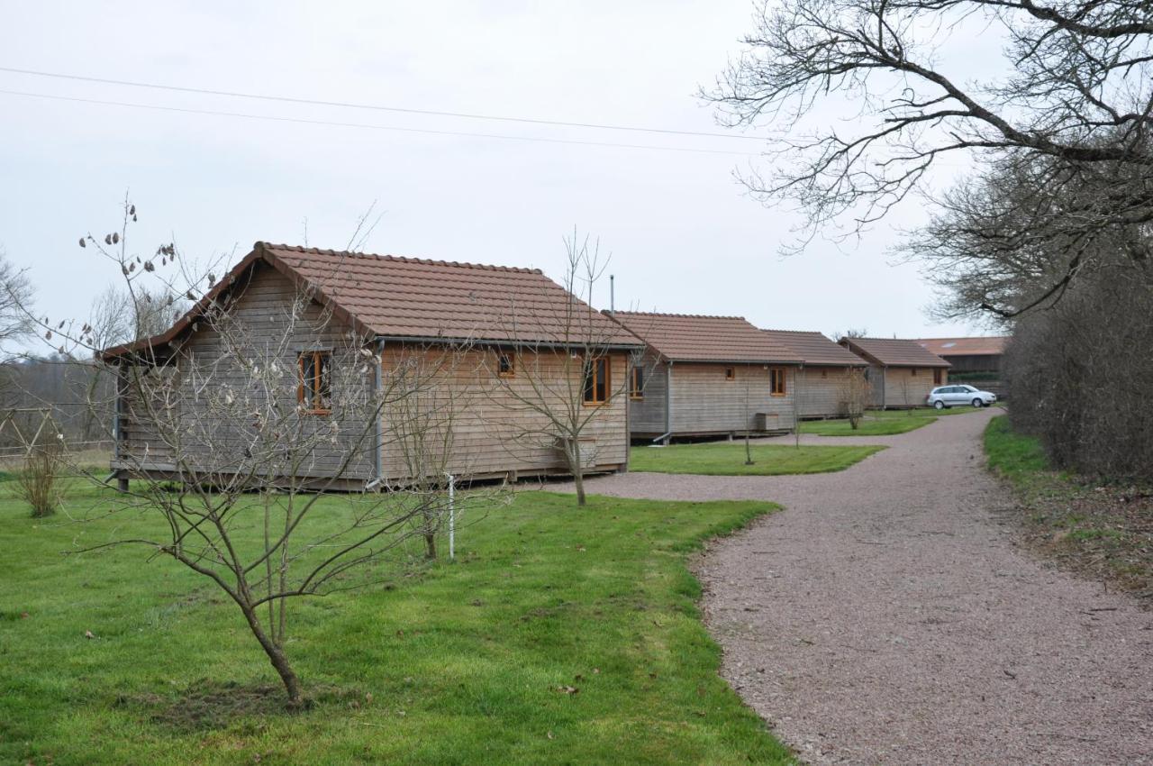 Canal Du Nivernais Gites Le Champ Radis Marigny-sur-Yonne Exteriér fotografie